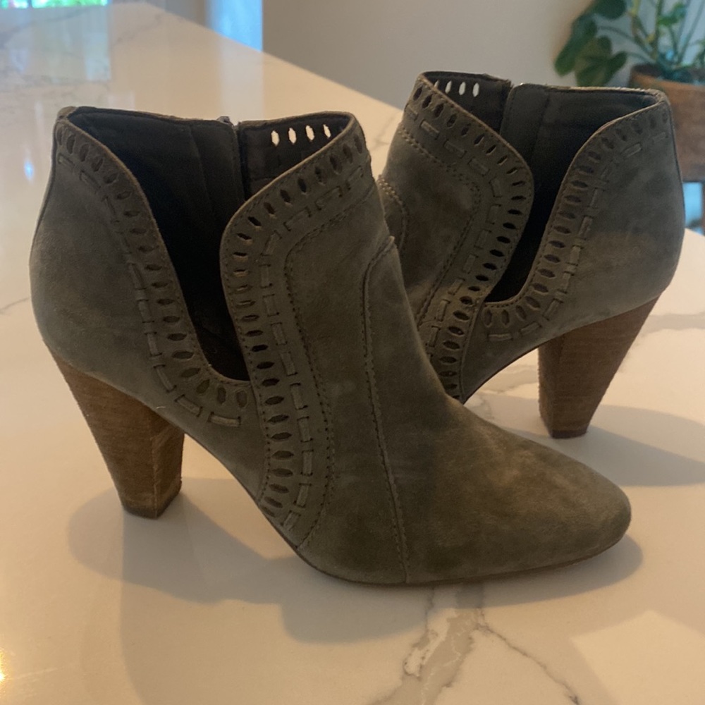 Vince Camuto Olive Green Suede Cut Out Ankle Boots - 7.5